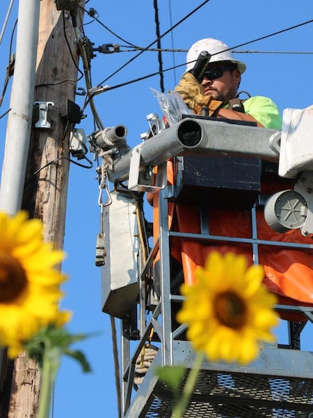 linemen at work